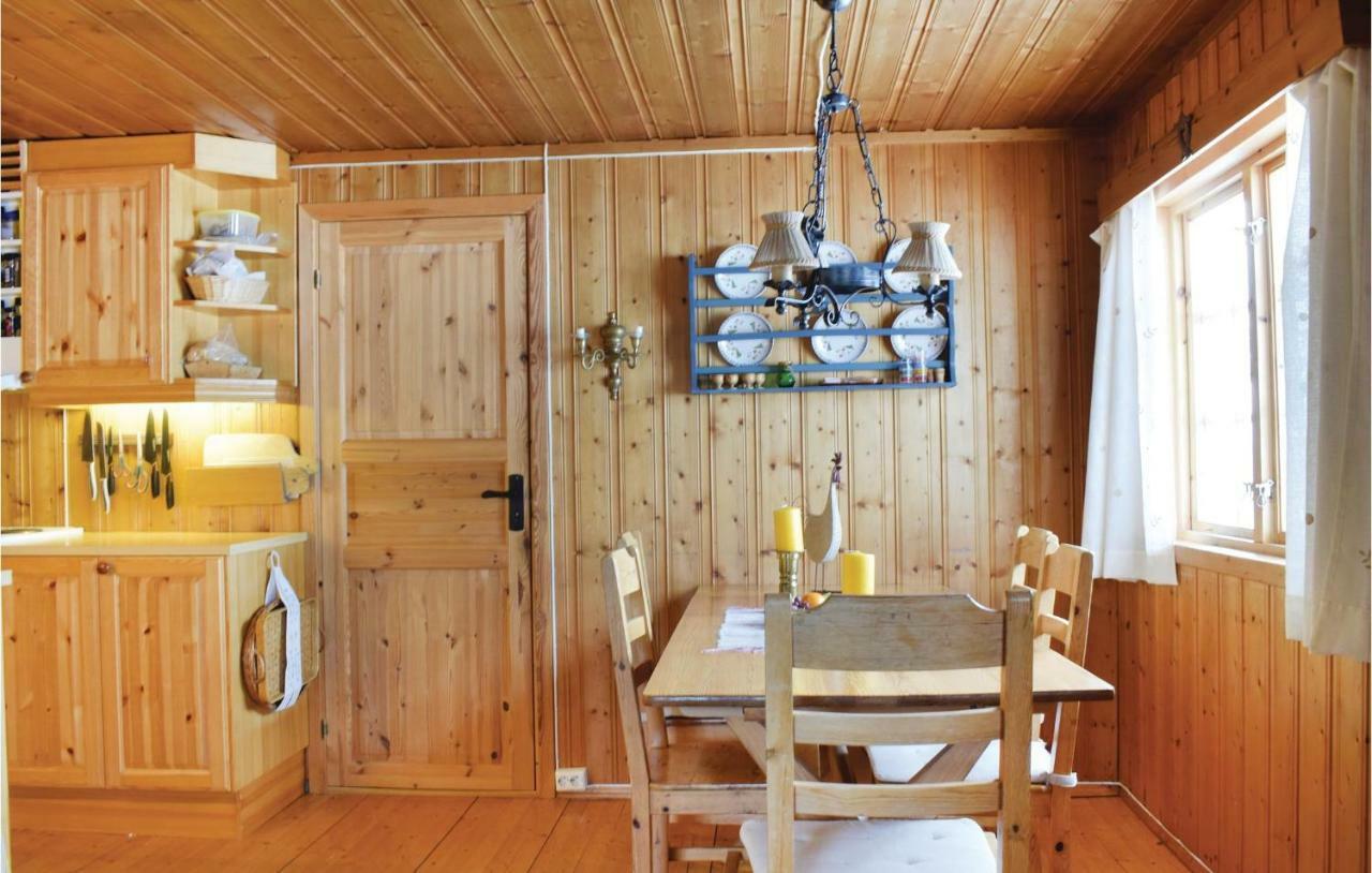 Holiday home Stunning In With Kitchen *
